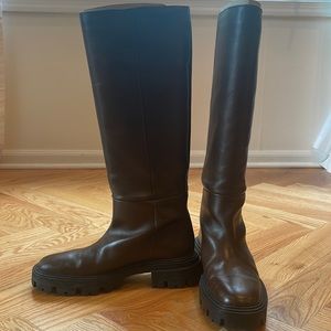 LIKE NEW! Dark brown Leather boots by Zara, women’s size 8
